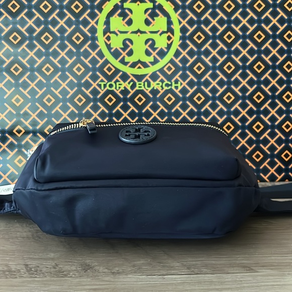 NWT Tory Burch Belt Bag in Navy Blue - Picture 9 of 9